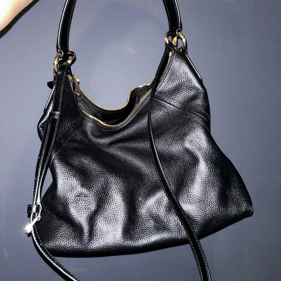 Michael Kors Purse- Black - Picture 2 of 2